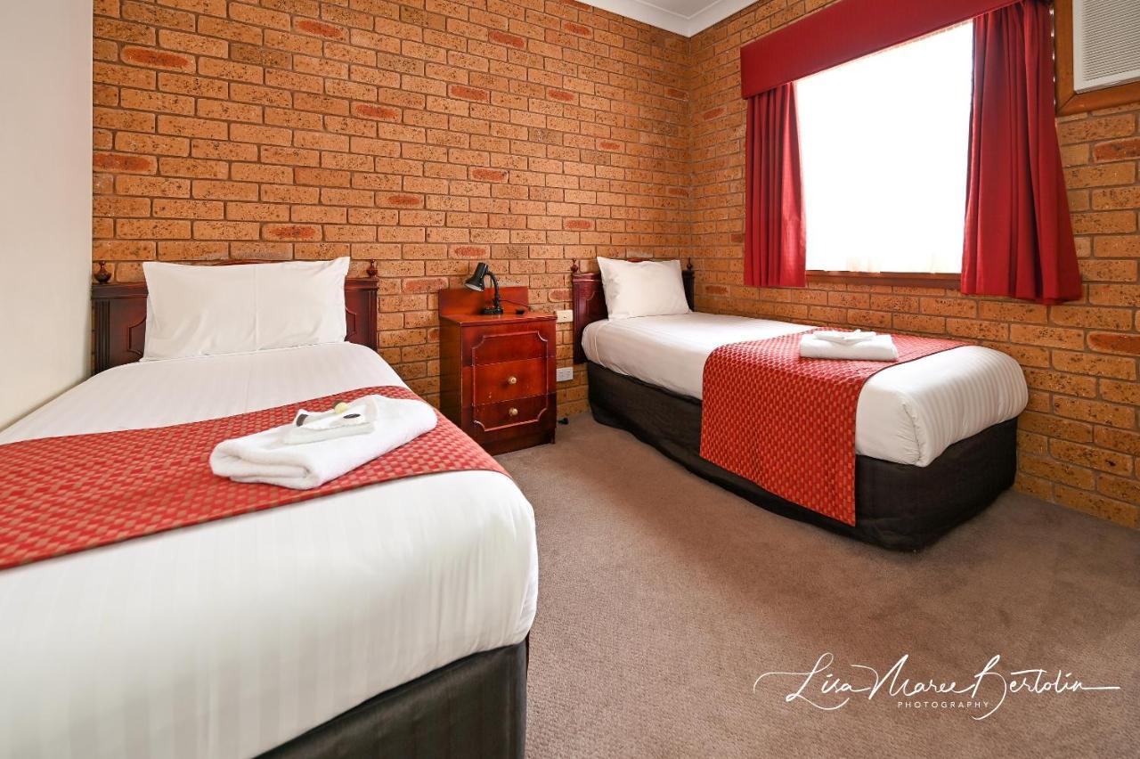 Narrandera Club Motor Inn Exterior photo