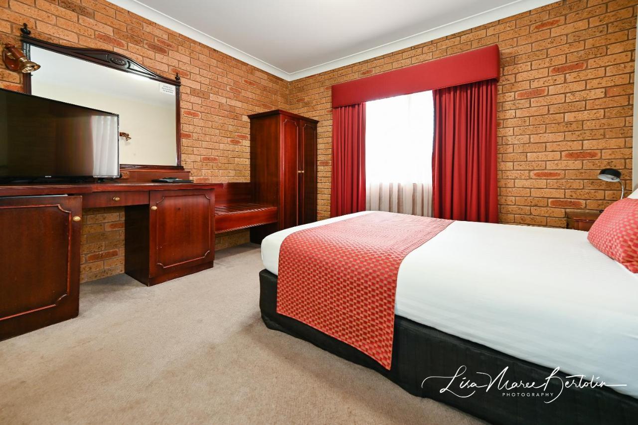 Narrandera Club Motor Inn Exterior photo