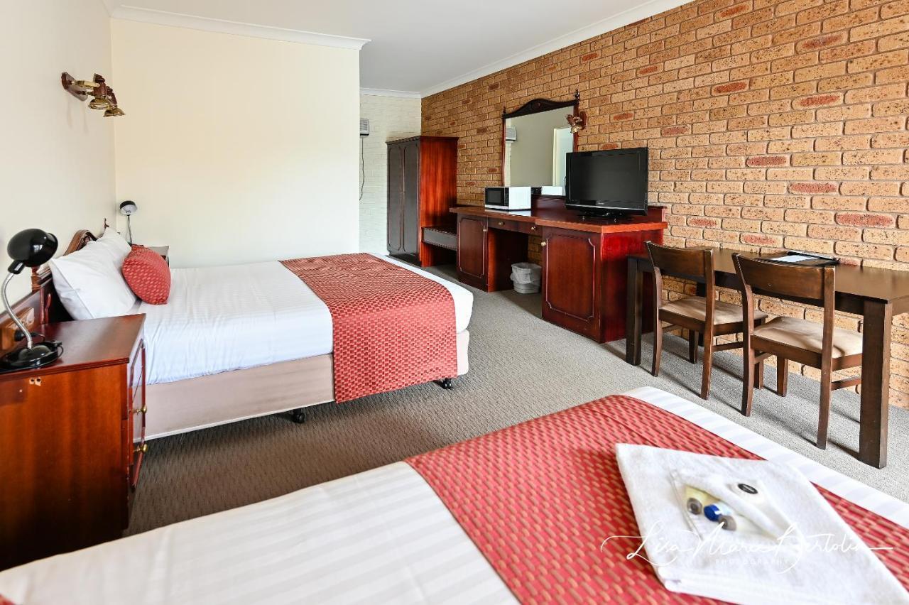 Narrandera Club Motor Inn Exterior photo